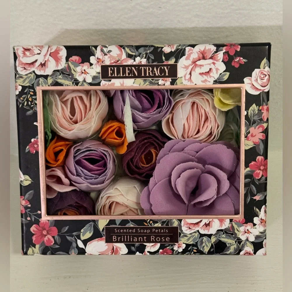 Ellen Tracy Scented Soap Petals Brilliant Rose New Gift Box 15 pcs.